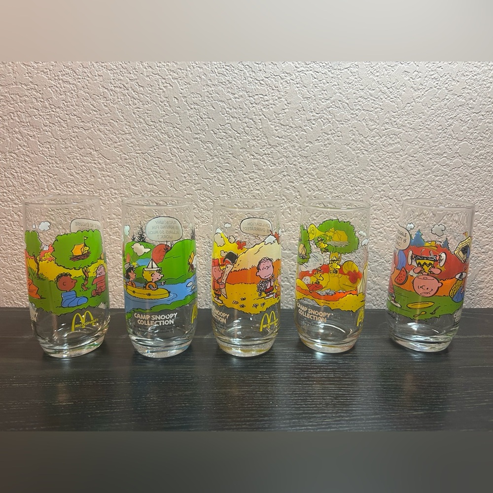 Complete Set of 5 McDonalds 1950-1971 Peanuts Camp Snoopy Vintage Glasses - Picture 2 of 2